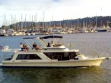 Layover  Houseboat rental